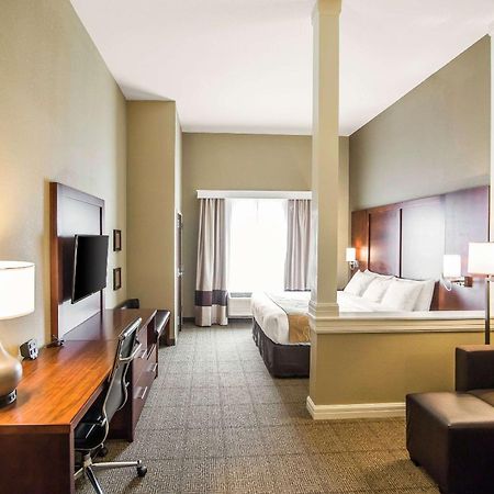 คอมฟอร์ต สวีท Hotel ด็อดจ์ซิตี้ ภายนอก รูปภาพ